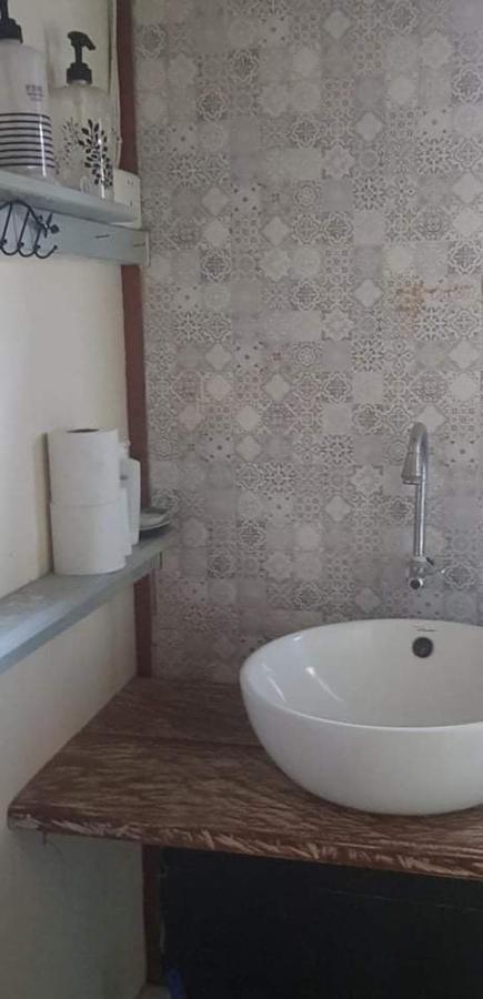 Retro Kampot Guesthouse 외부 사진