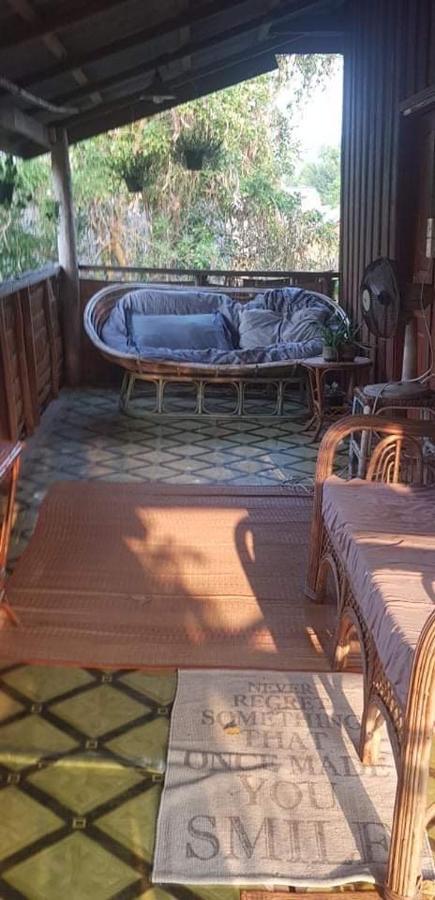 Retro Kampot Guesthouse 외부 사진
