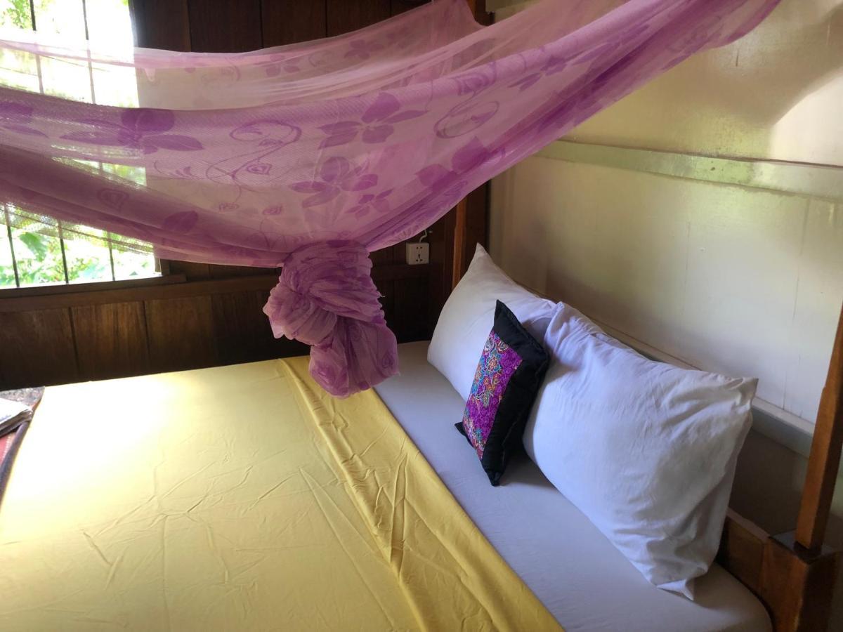 Retro Kampot Guesthouse 외부 사진