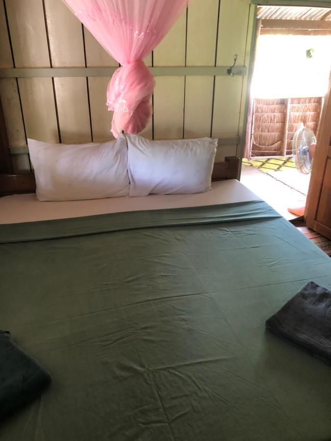 Retro Kampot Guesthouse 외부 사진