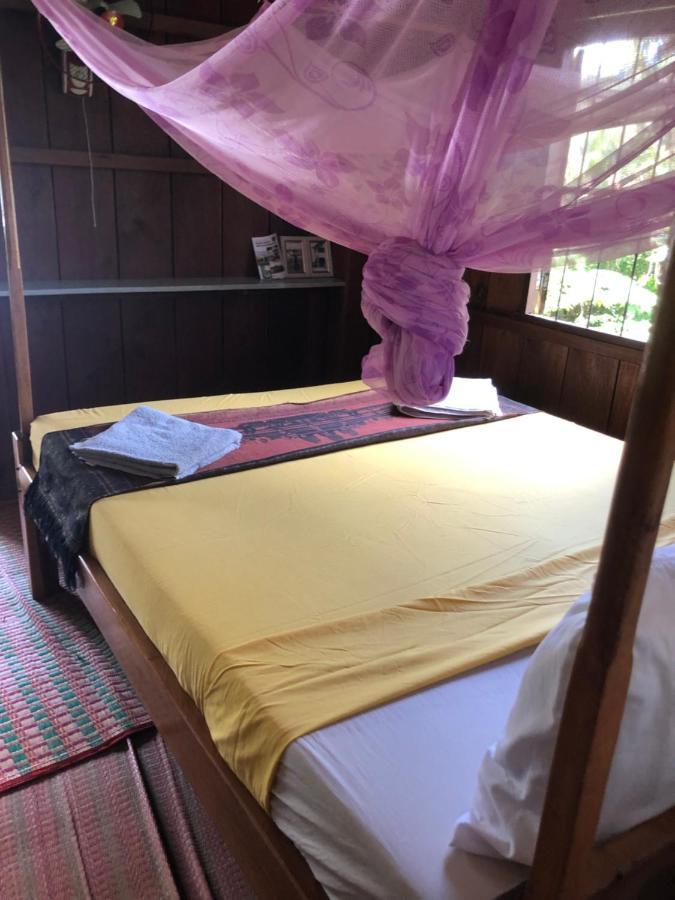 Retro Kampot Guesthouse 외부 사진