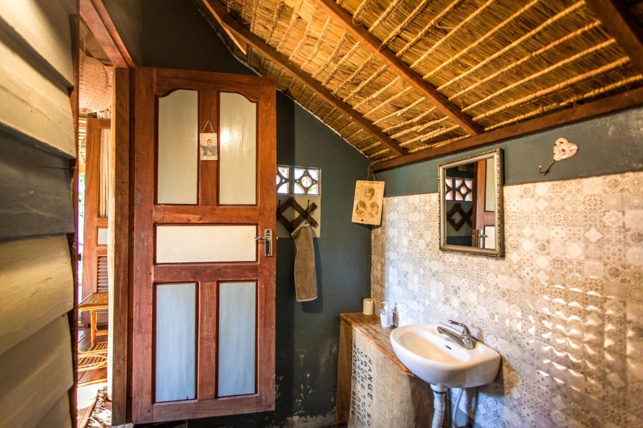 Retro Kampot Guesthouse 외부 사진