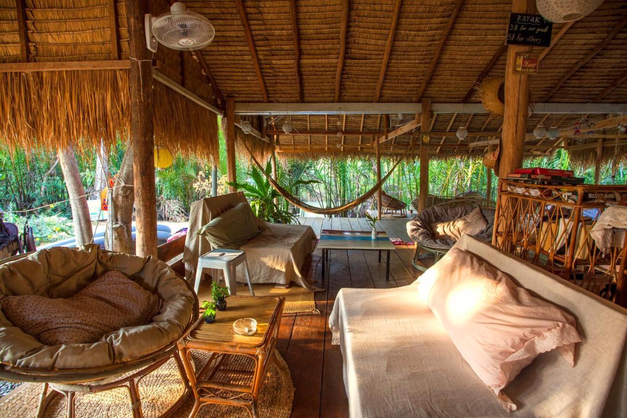 Retro Kampot Guesthouse 외부 사진