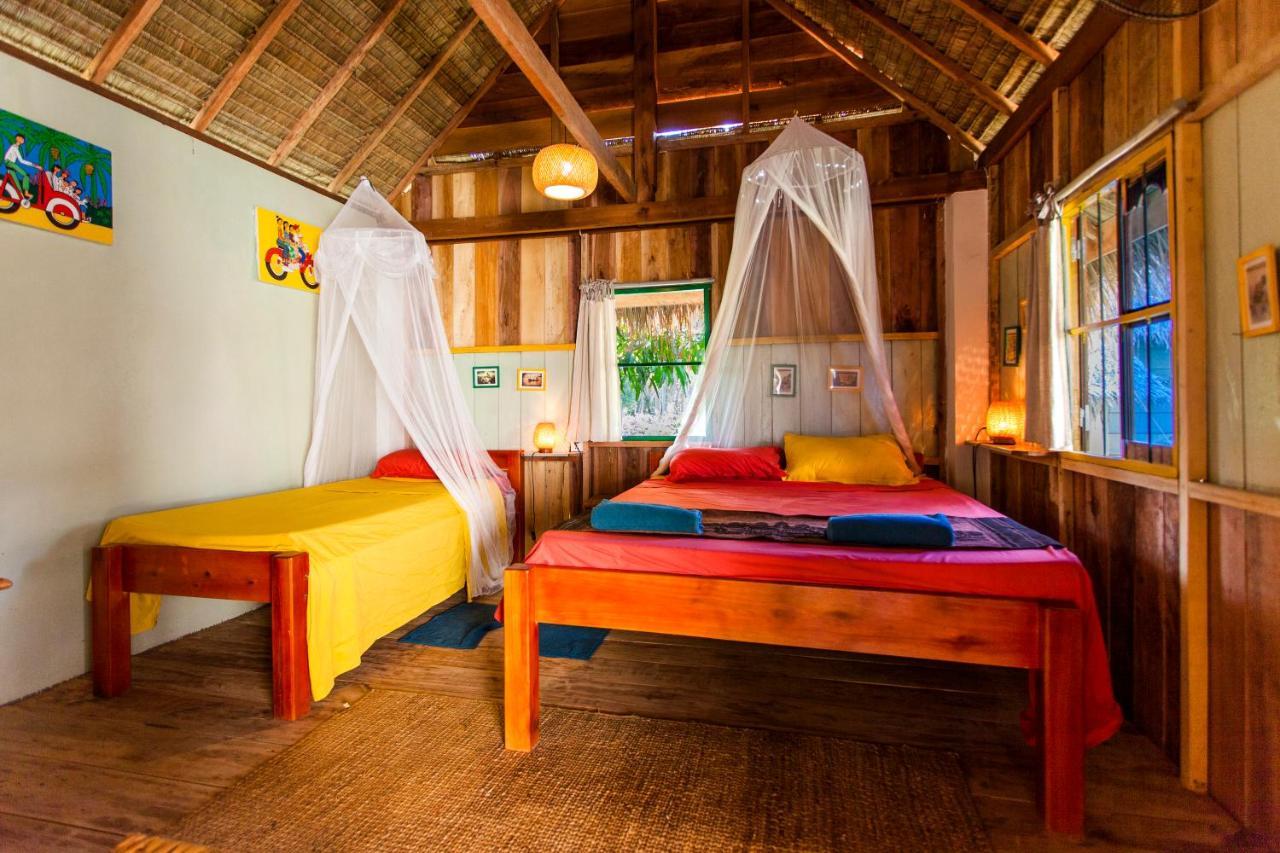 Retro Kampot Guesthouse 외부 사진